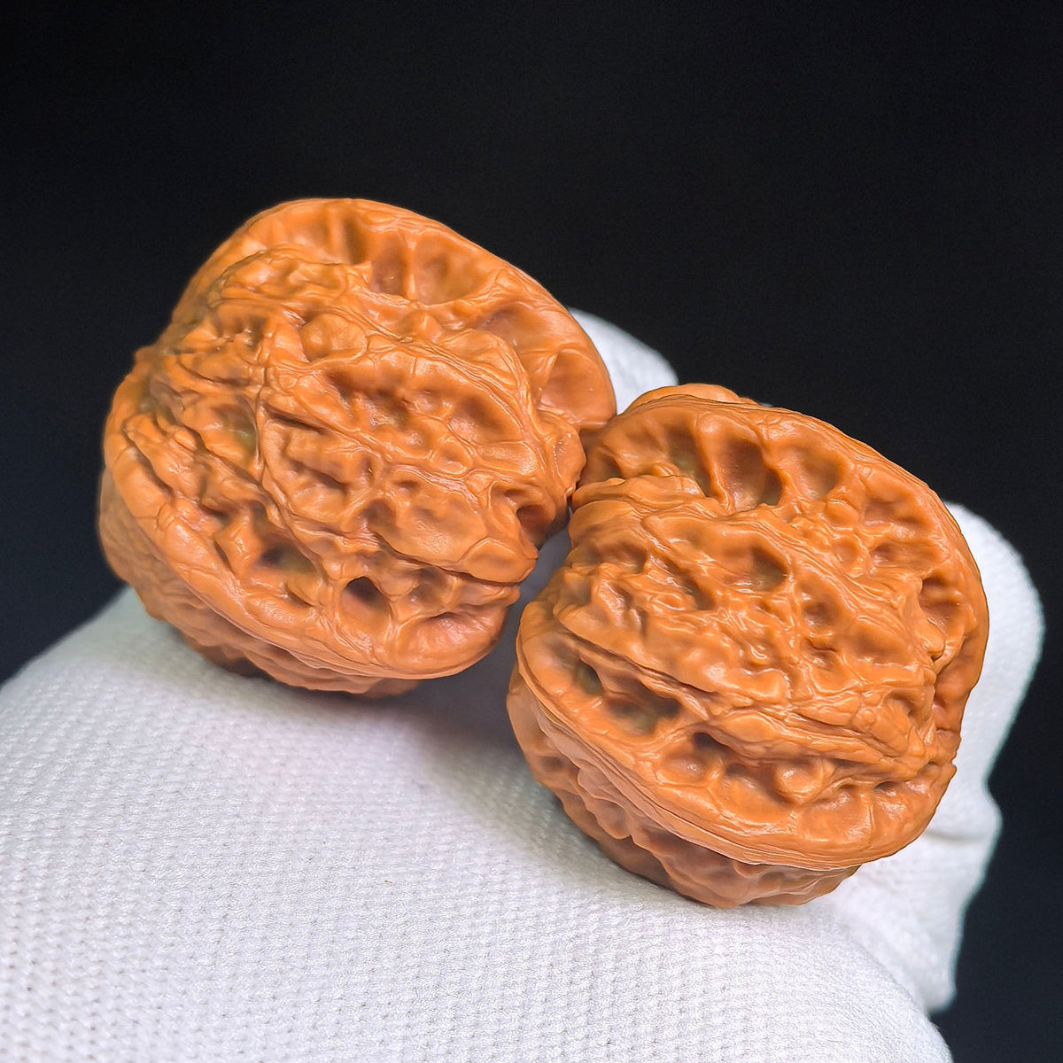 “Yuhua Stone” Three-Ridge Wenwan Walnuts Pair | 37.0mm × 36.0mm | YHSSN-CWC8E - ThePatinaProject