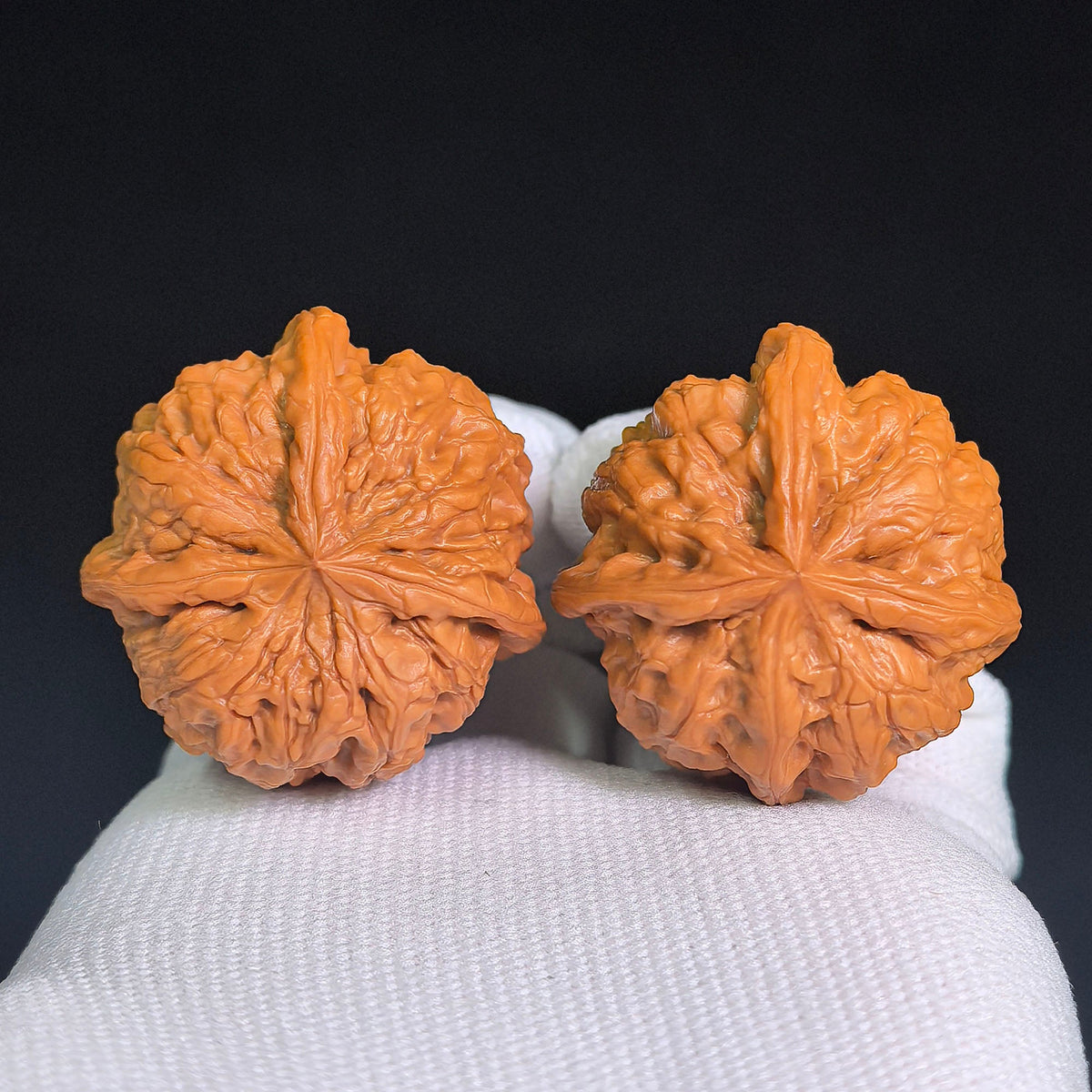 “Yuhua Stone” Three-Ridge Wenwan Walnuts Pair | 37.0mm × 36.0mm | YHSSN-CWC8E - ThePatinaProject
